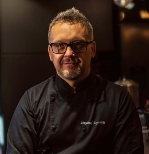 18.11.2024<br/>SZKOLENIE CUKIERNICZE<br/> MONOPORCJE BEZ CUKRU I KETO <br/> Krzysztof Kopciński